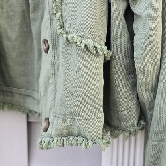 BLANKNYC Cropped Lightweight Jacket - Picture 4 of 10